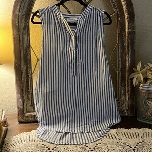 Beach Lunch Lounge , Sleeveless Stripe Blouse ,Size XS, White and Gray